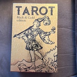 Beautiful Tarot! Brand new black and gold edition